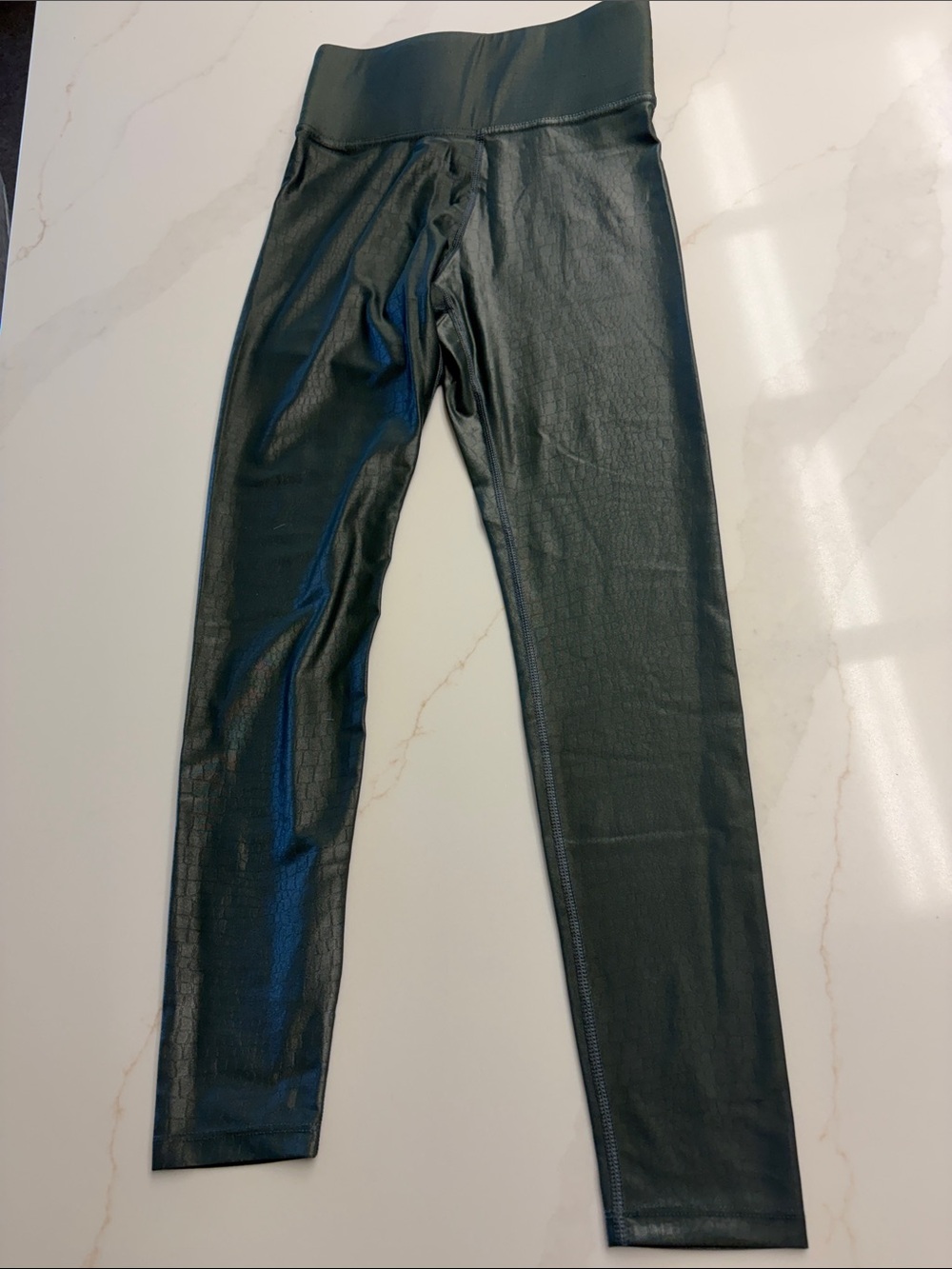 Carbon 38 High-Waist Faux Leather Leggings - green